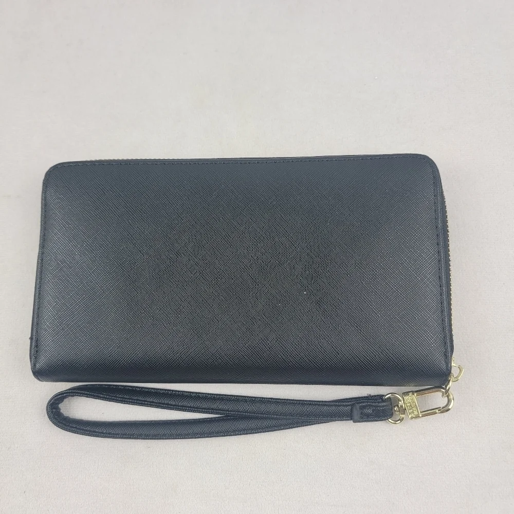 Steve Madden black vegan leather zip‎ wallet / wristlet 8.25